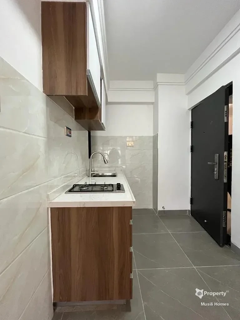 Studio for rent - Image 1